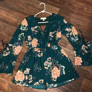 Green Floral Romper🌸